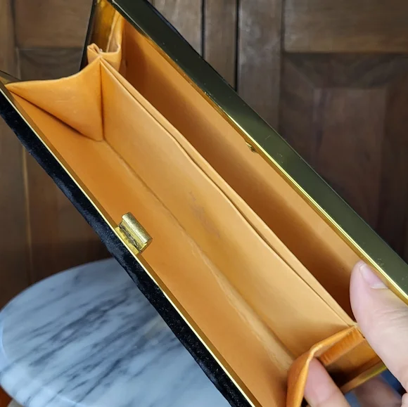 Elegant Black Velvet Clutch - Picture 12 of 16